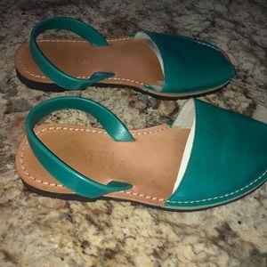 Women’s sandals